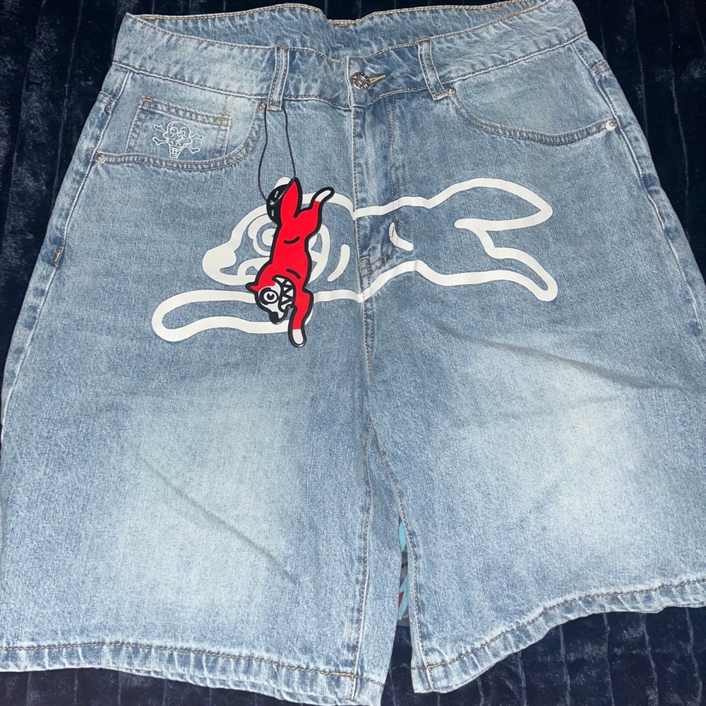 Billionaire Boys Club denim shorts 
#streetwear Size 34❗️